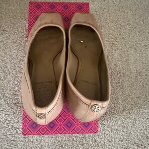 Tory Burch Women's Tan Flats